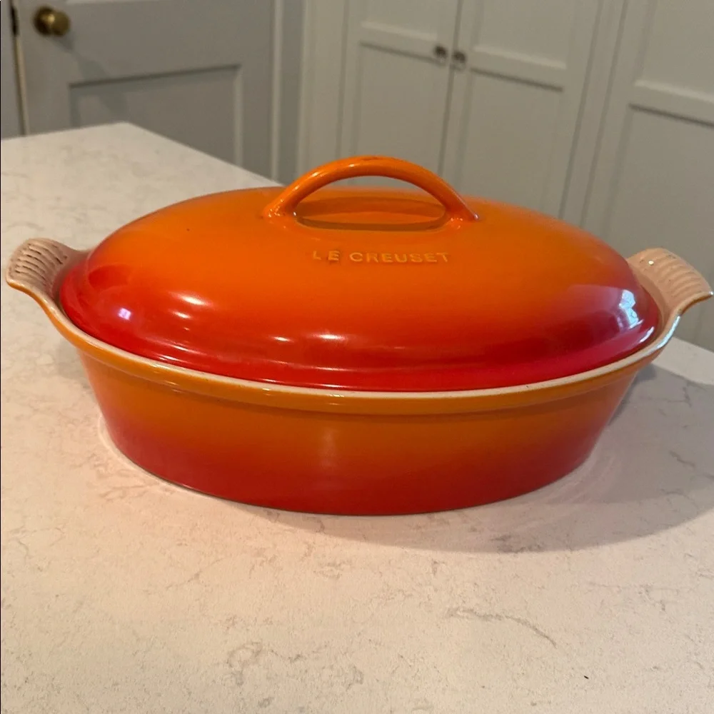 Le Creuset Heritage Oval Casserole (Flame) - Picture 2 of 7